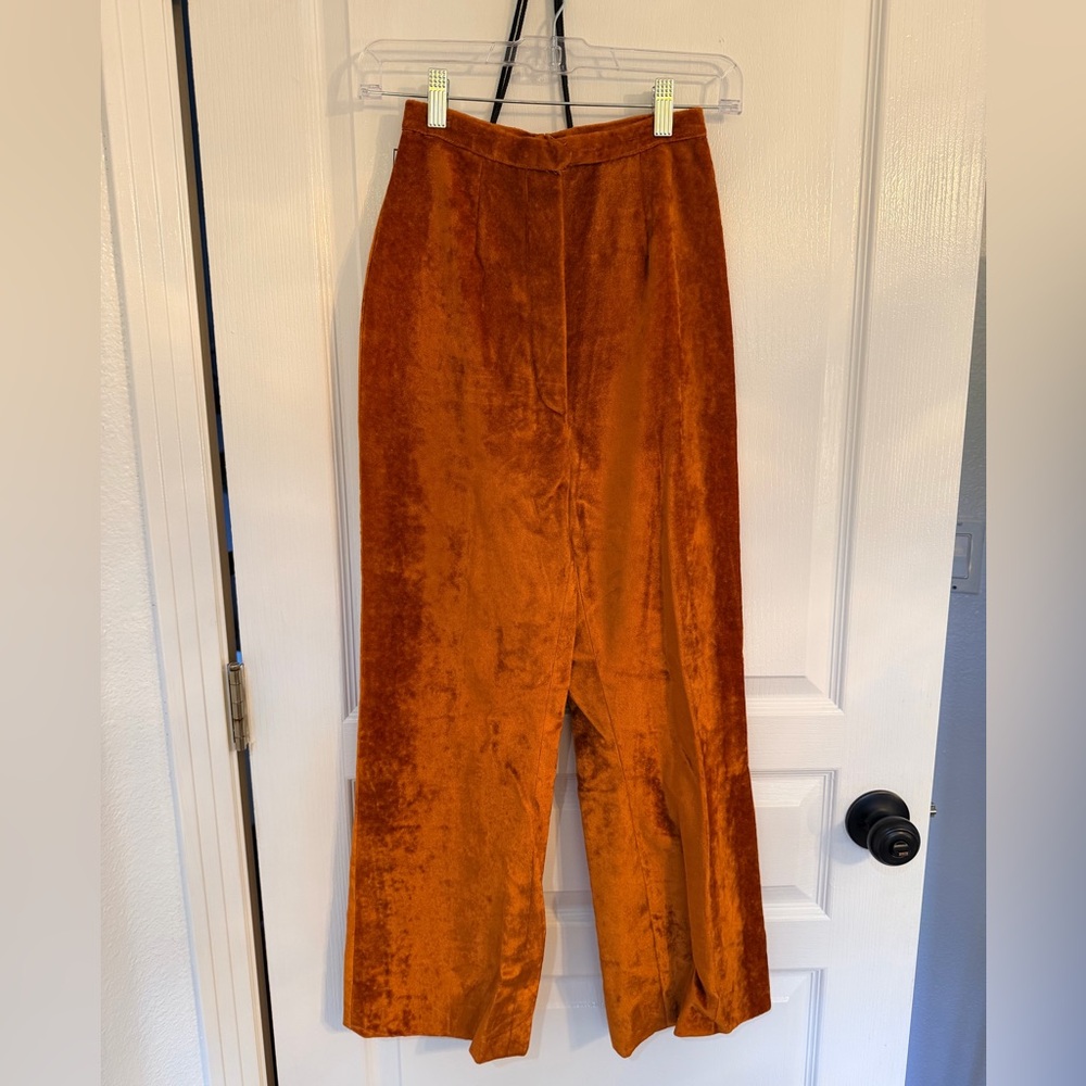 Vintage Velvet Wide-Leg Pants in Rich Orange - Picture 3 of 6